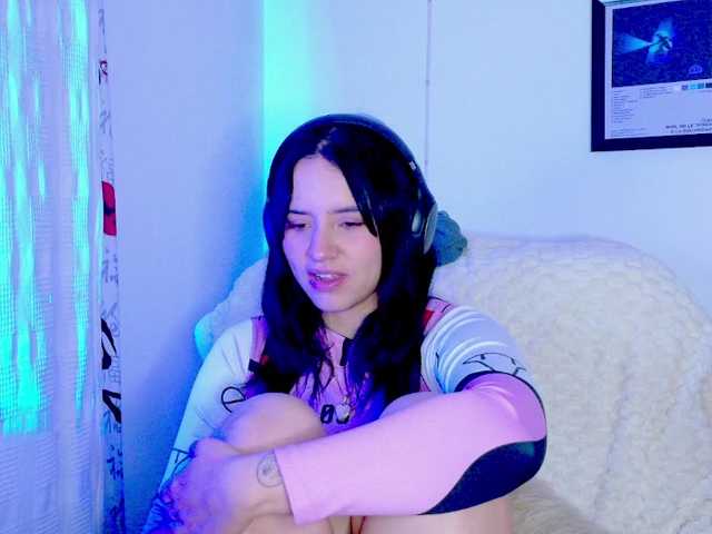 Zeninn live cam on BongaCams