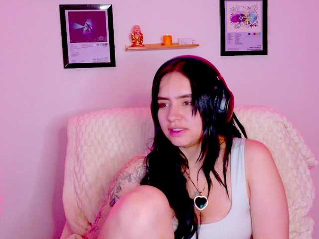 Zeninn live cam on BongaCams