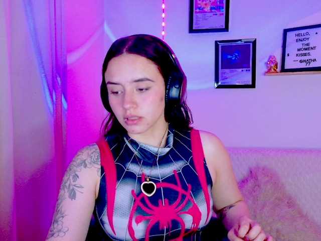Zeninn live cam on BongaCams