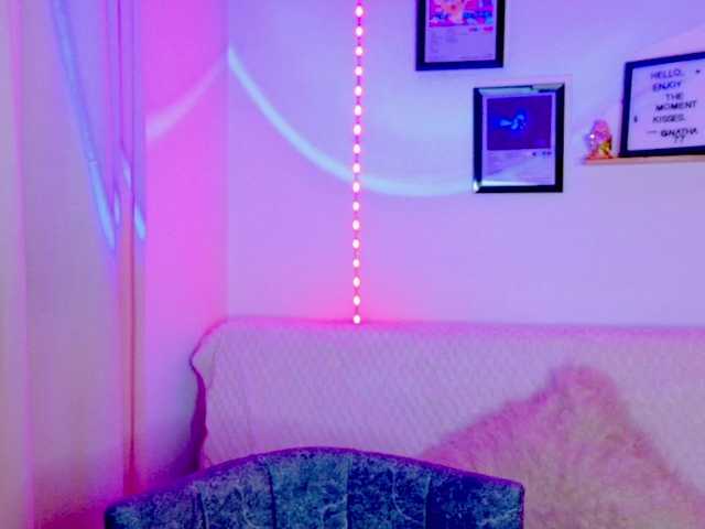 Zeninn live cam on BongaCams
