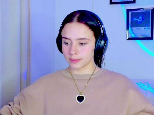 Zeninn live cam on BongaCams