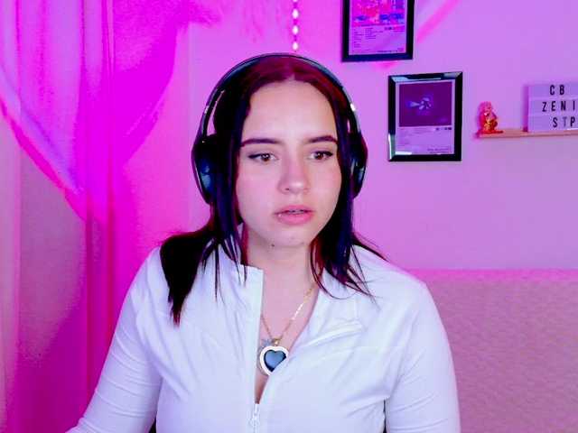 Zeninn live cam on BongaCams