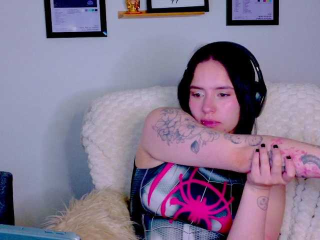 Zeninn live cam on BongaCams