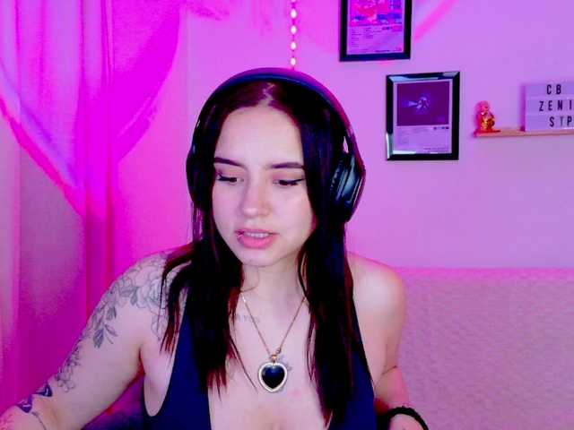 Zeninn live cam on BongaCams