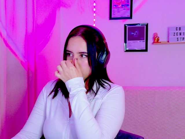Zeninn live cam on BongaCams