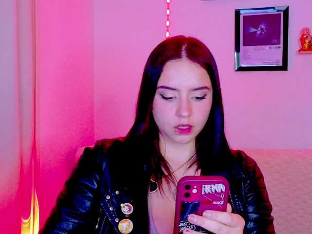 Zeninn live cam on BongaCams