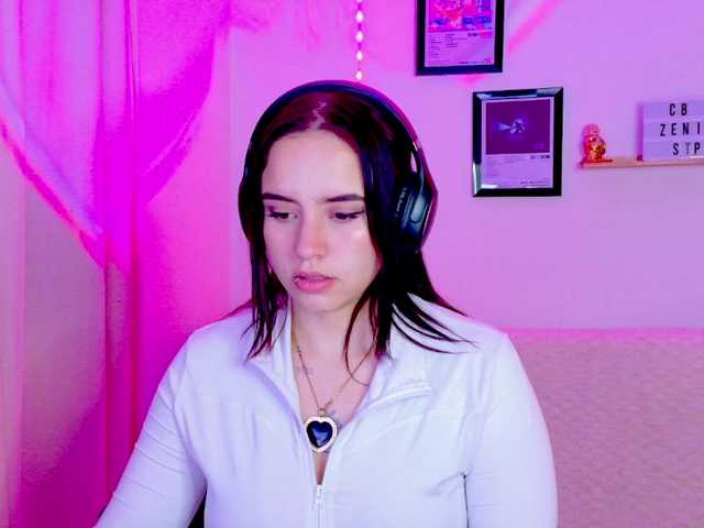 Zeninn live cam on BongaCams