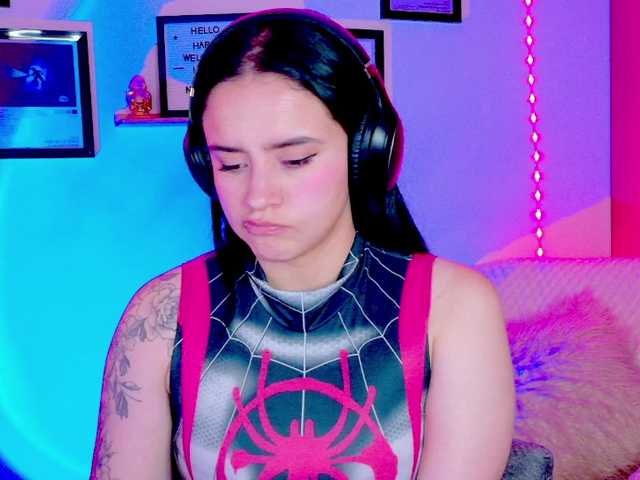 Zeninn live cam on BongaCams