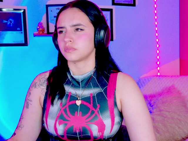 Zeninn live cam on BongaCams
