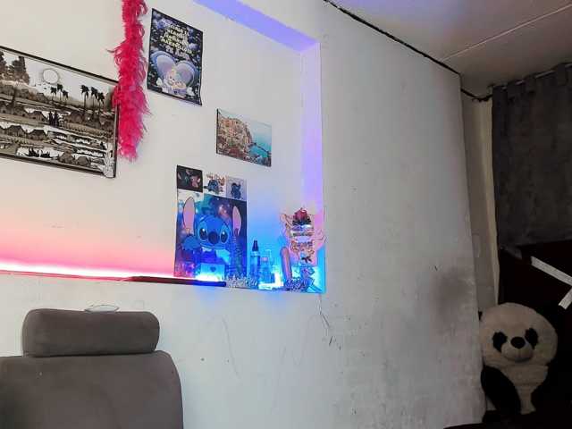 BabyLolatop live cam preview
