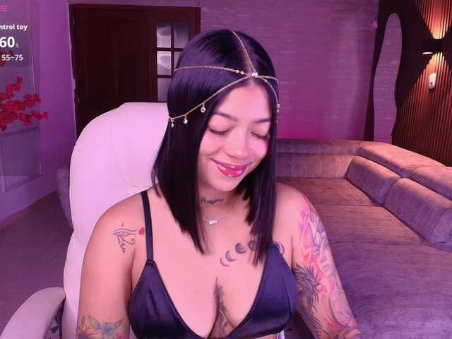 rachel-collins live cam on BongaCams
