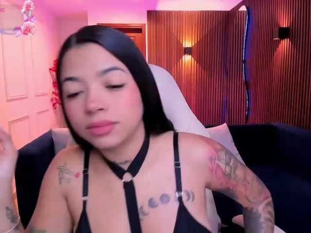 rachel-collins live cam on BongaCams