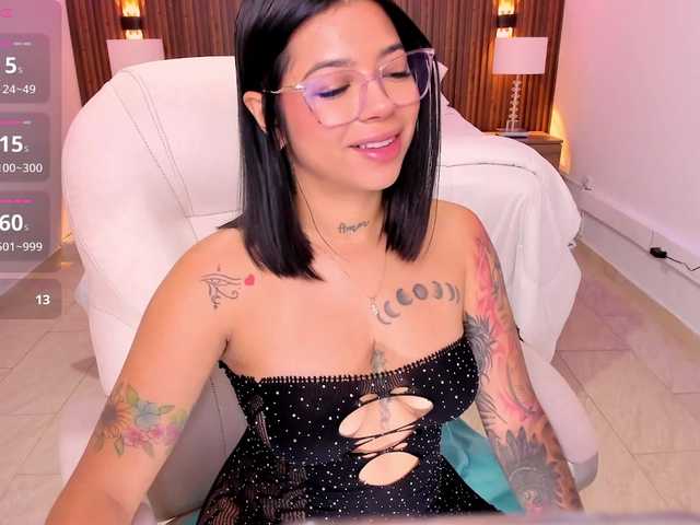 rachel-collins live cam on BongaCams