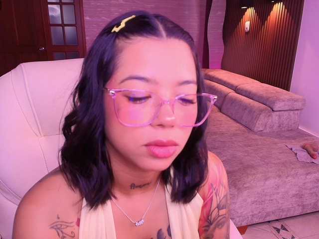 rachel-collins live cam on BongaCams