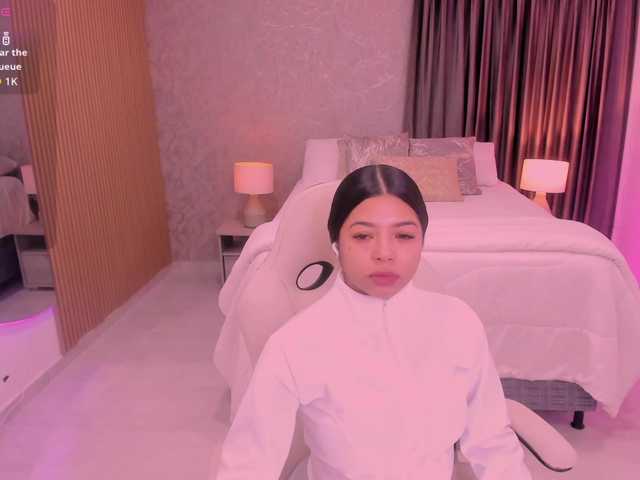 rachel-collins live cam on BongaCams