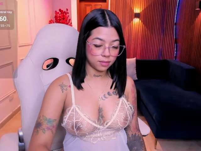 rachel-collins live cam on BongaCams