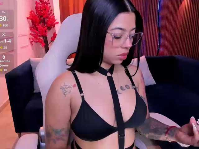 rachel-collins live cam on BongaCams