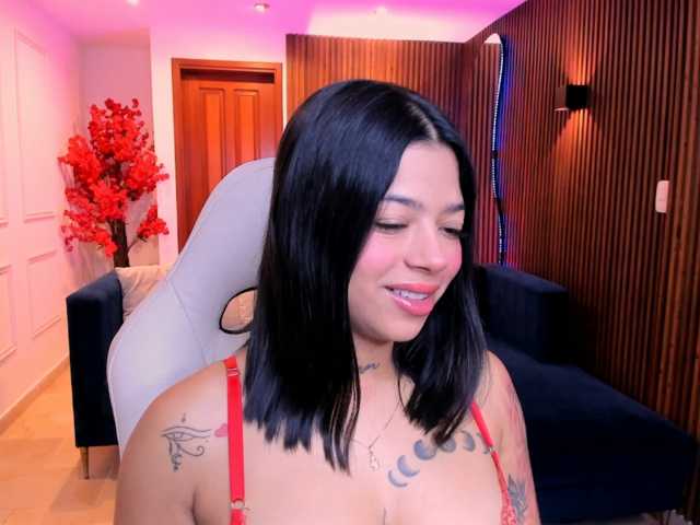 rachel-collins live cam on BongaCams