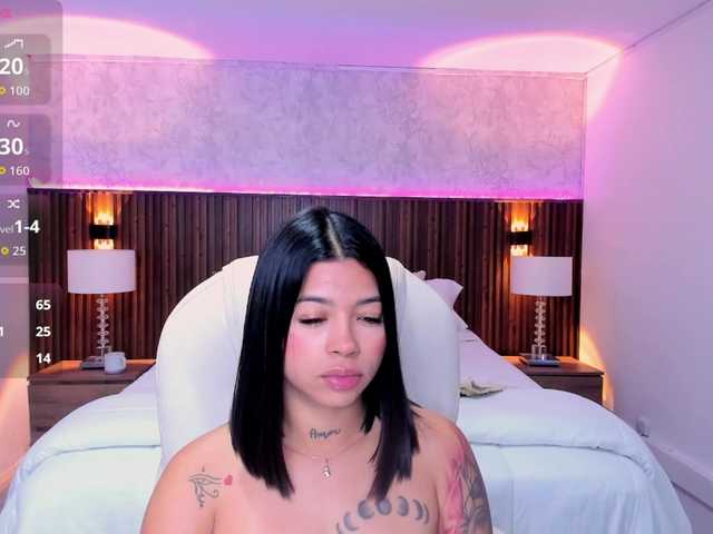 rachel-collins live cam on BongaCams