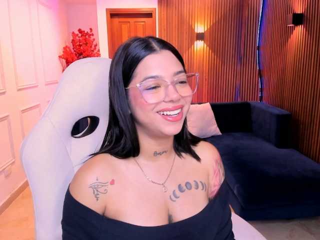 rachel-collins live cam on BongaCams
