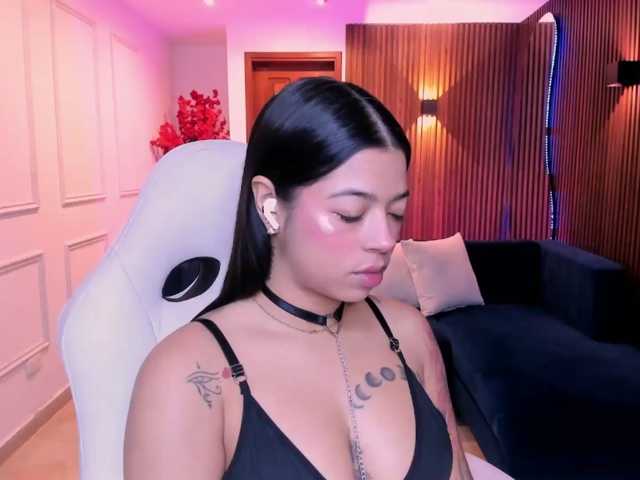 rachel-collins live cam on BongaCams