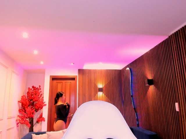 rachel-collins live cam on BongaCams