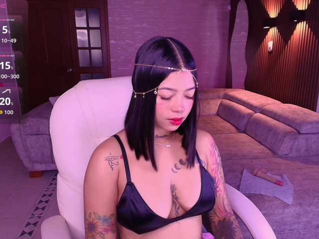 rachel-collins live cam on BongaCams