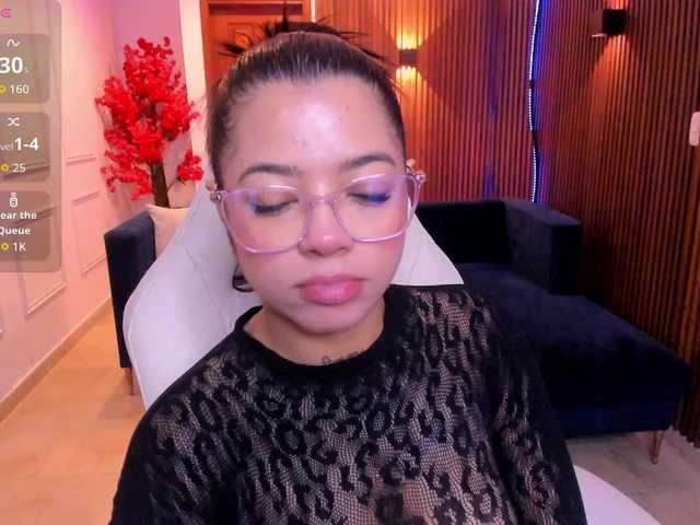 rachel-collins live cam on BongaCams