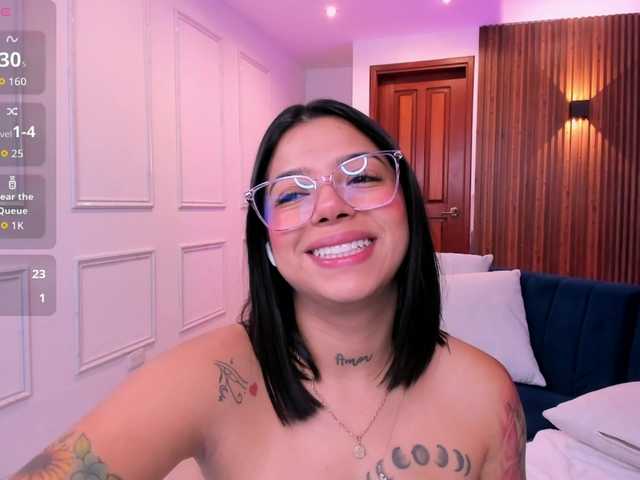 rachel-collins live cam on BongaCams