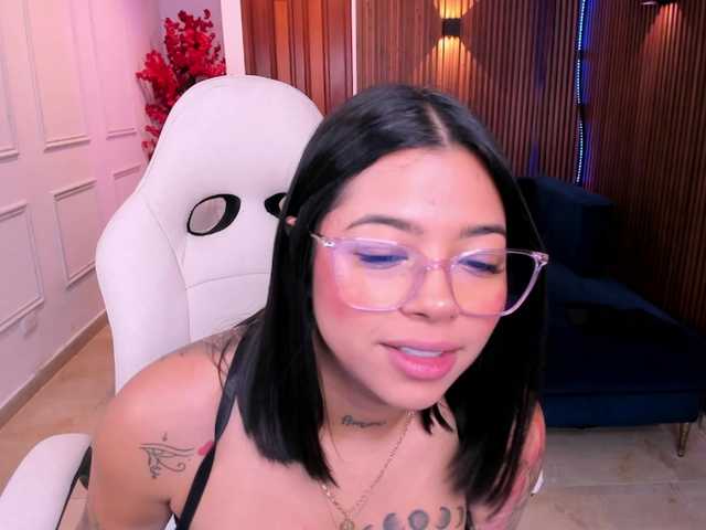 rachel-collins live cam on BongaCams