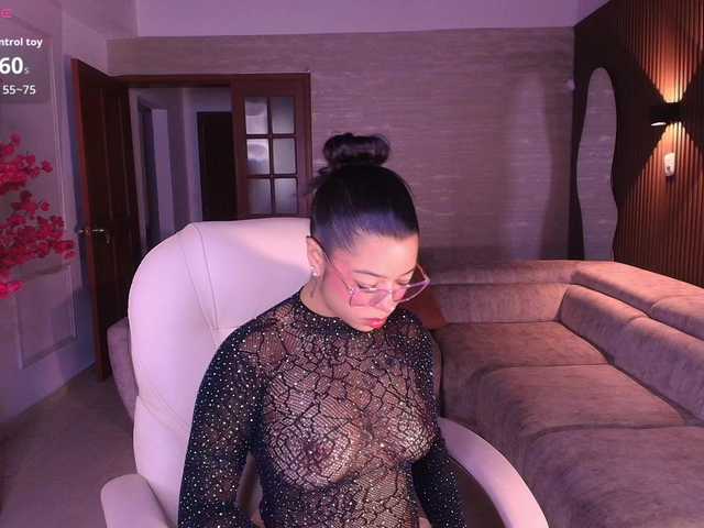 rachel-collins live cam on BongaCams