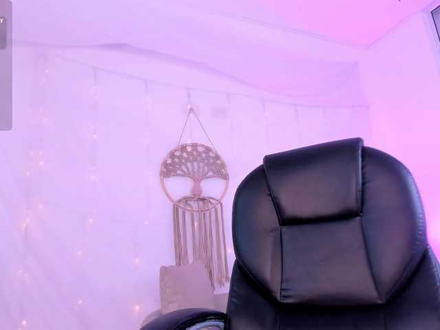 Alina-Malak live cam on BongaCams