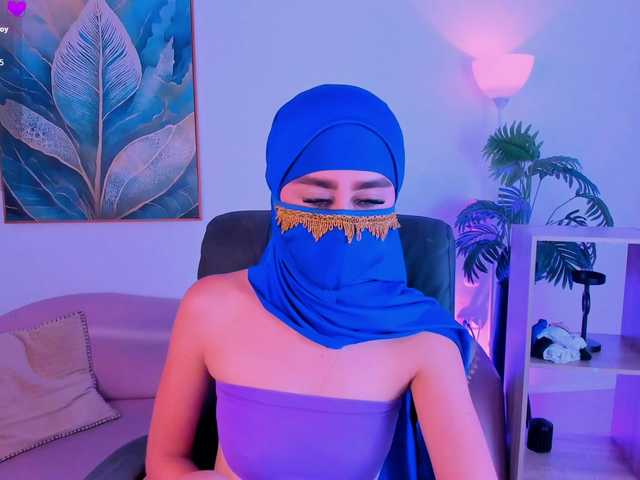 Alina-Malak live cam on BongaCams