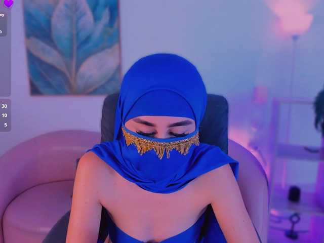 Alina-Malak live cam on BongaCams