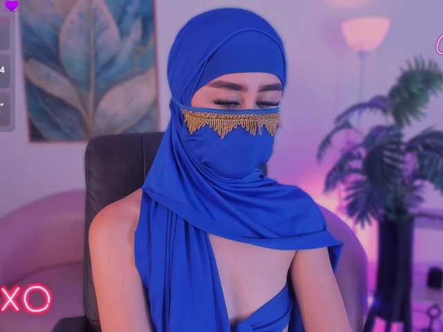 Alina-Malak live cam on BongaCams