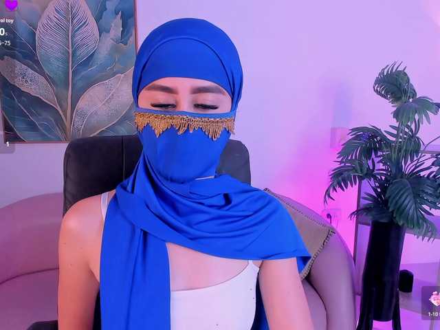 Alina-Malak live cam on BongaCams