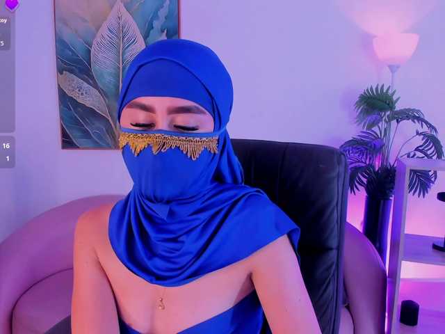 Alina-Malak live cam preview