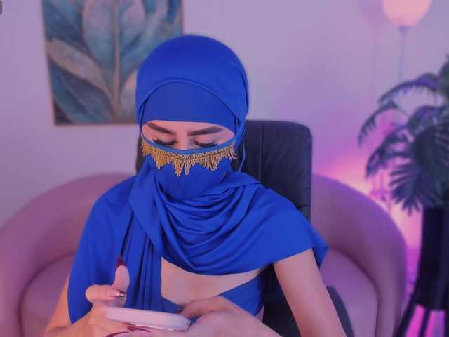 Alina-Malak live cam on BongaCams
