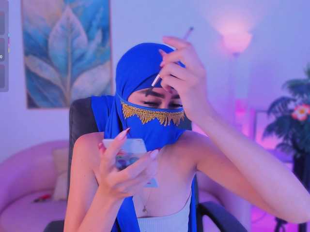 le modèle Alina-Malak est en webcam porno dans un show sur le site bongacams, il possède les tags suivants: Arab,Blonde,Trimmed