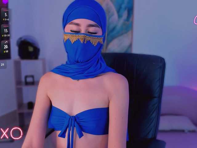 Alina-Malak live cam on BongaCams