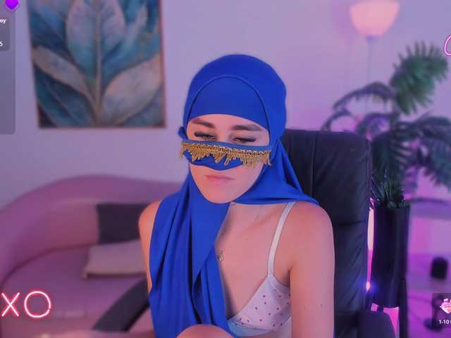 Alina-Malak live cam on BongaCams