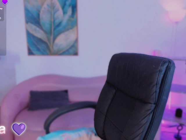 Alina-Malak live cam on BongaCams