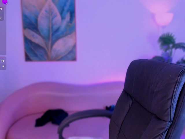 Alina-Malak live cam on BongaCams