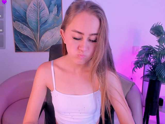 Alina-Malak live cam on BongaCams