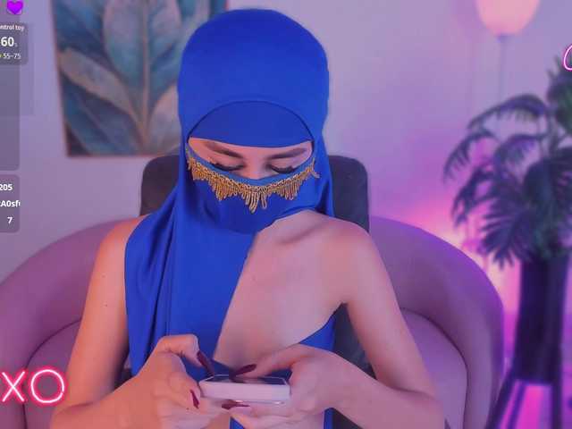 Alina-Malak live cam on BongaCams