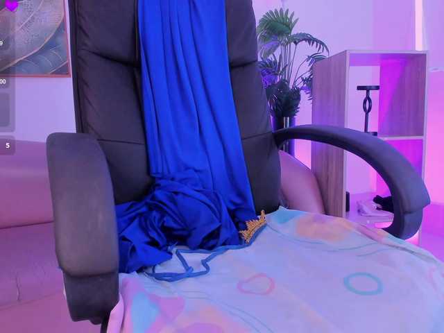 Alina-Malak live cam on BongaCams