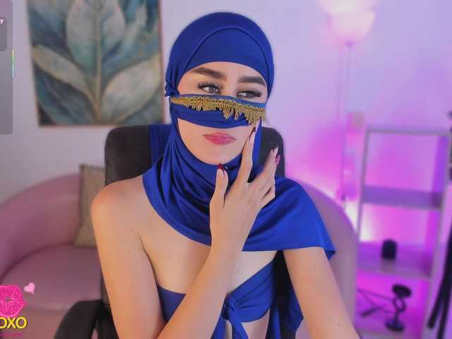 Alina-Malak live webcam show