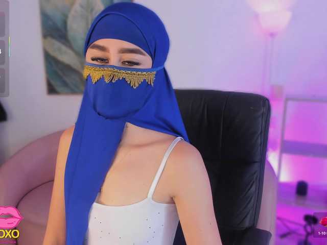 Alina-Malak live webcam show