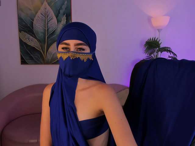 Alina-Malak live cam on BongaCams