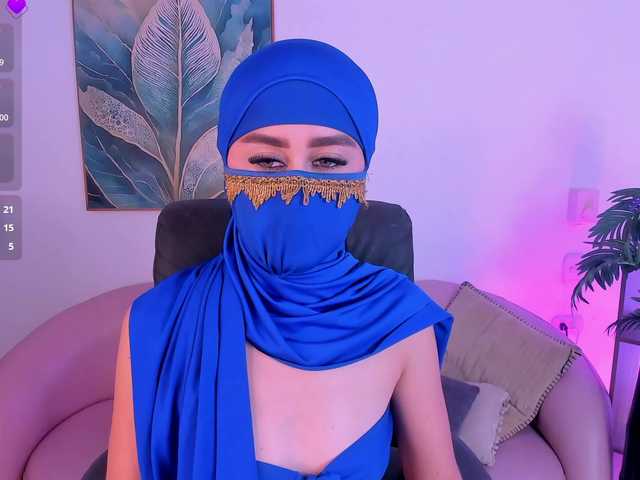 Alina-Malak live cam on BongaCams